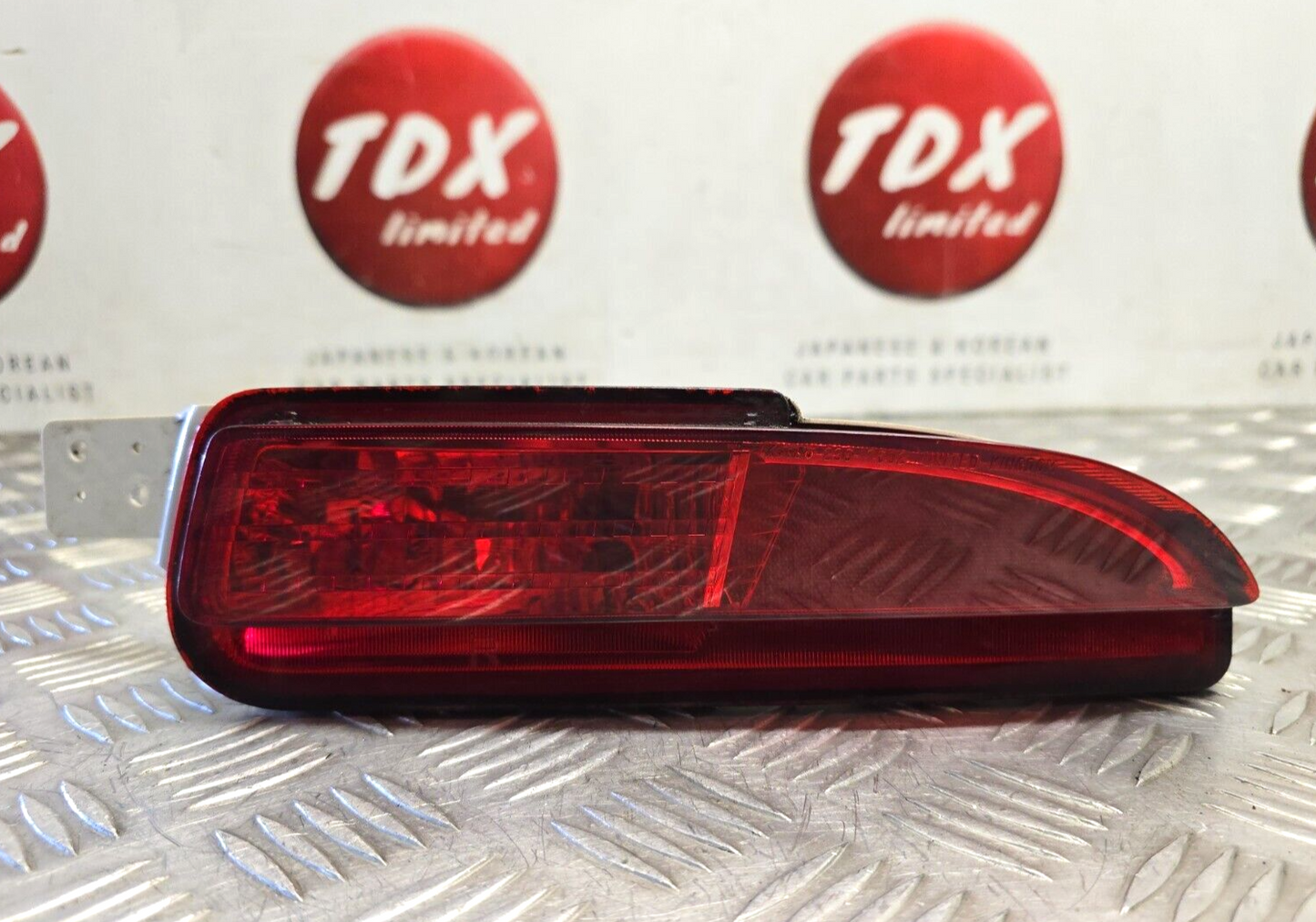 HONDA CR-V MK4 2013-2015 GENUINE DRIVERS SIDE REAR BUMPER REFLECTOR LIGHT