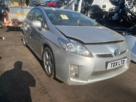 2010 Toyota Prius (Zvw30) T4 Mk3 1.8 Petrol Hybrid Cvt Auto Vehicle For Breaking And Parts 2