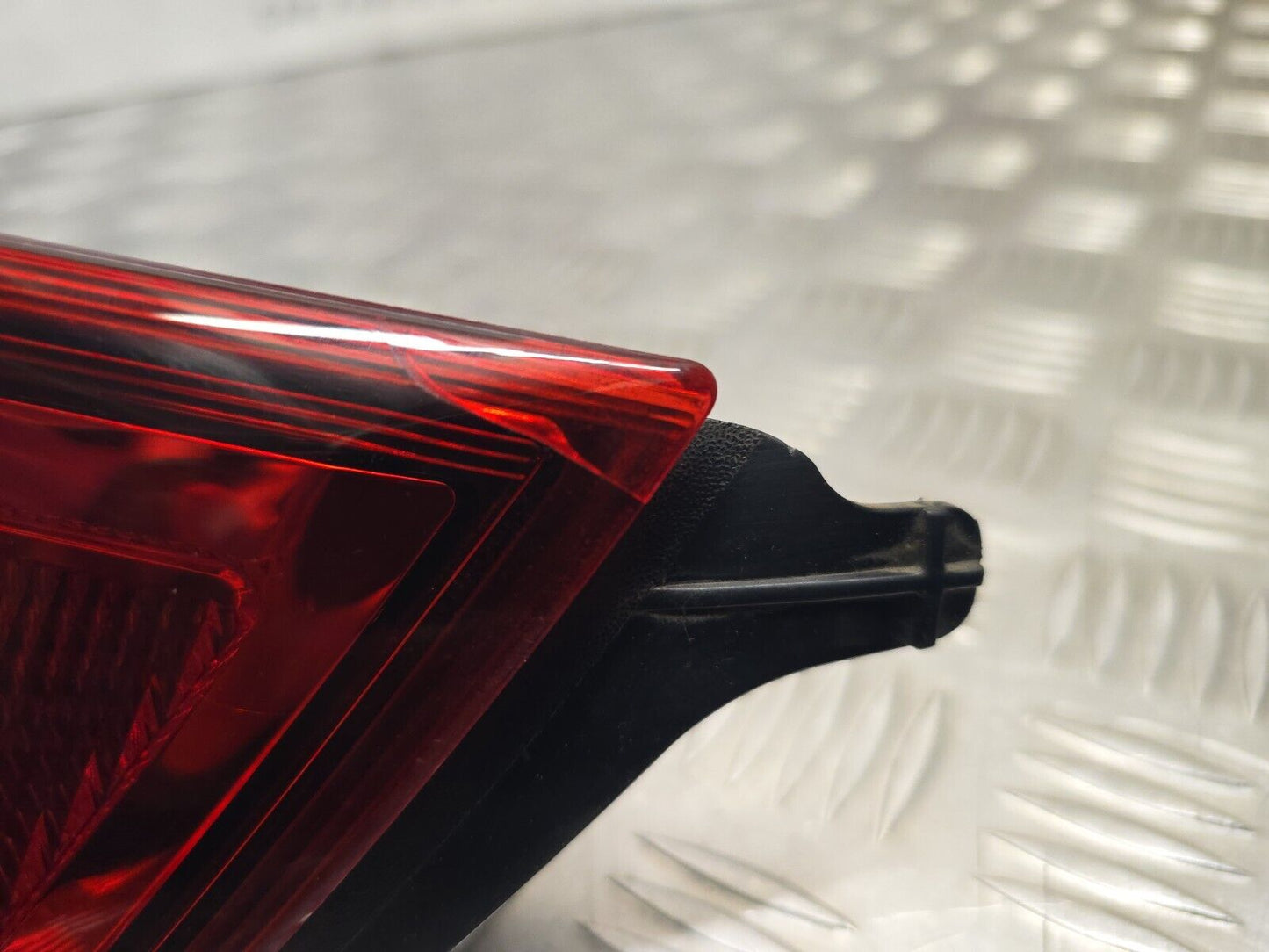 NISSAN QASHQAI J11 2014-2017 PRE-FACELIFT PASSENGERS REAR INNER TAILGATE LIGHT