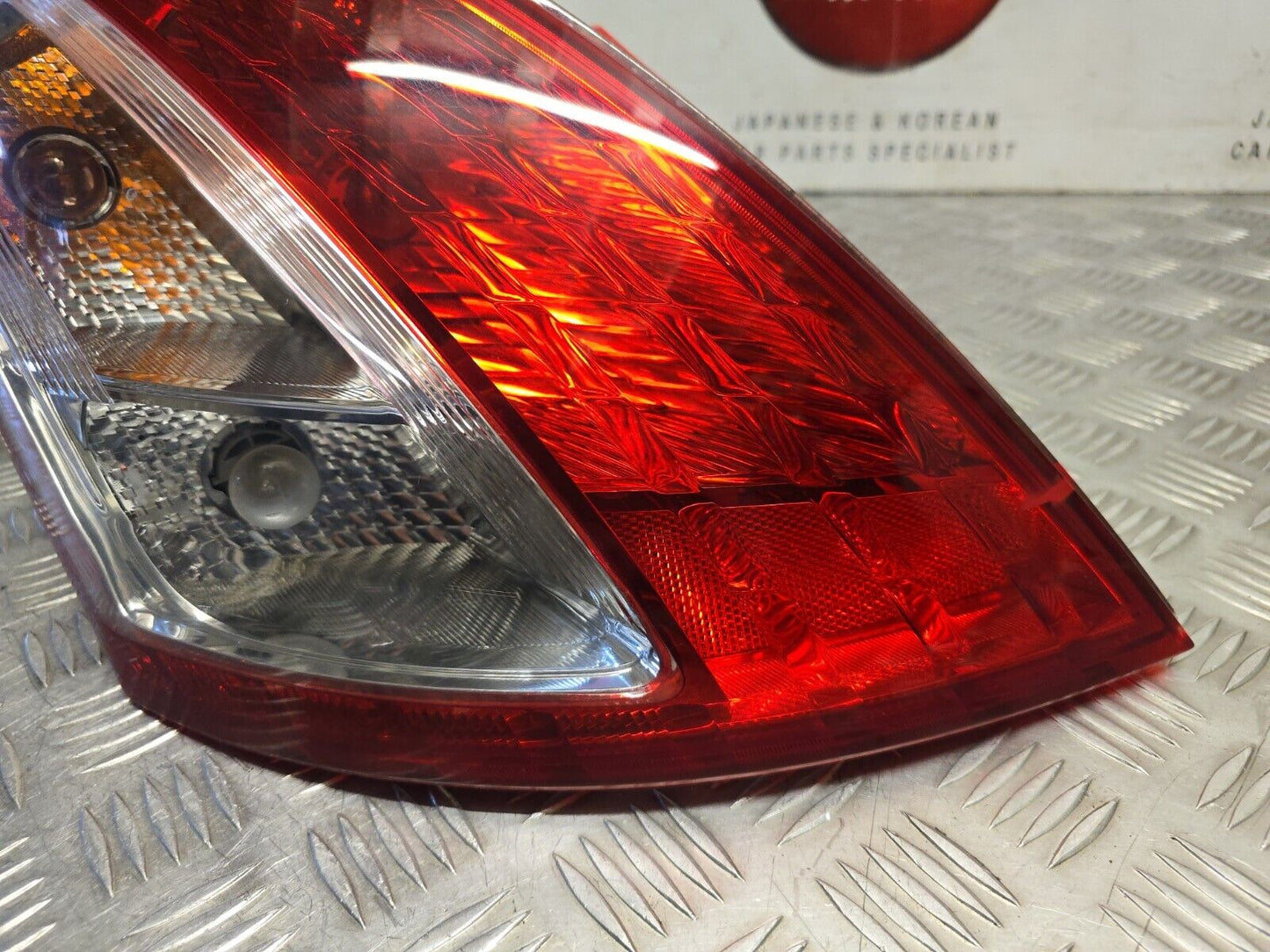 SUZUKI SWIFT 2010-2016 GENUINE PASSENGERS SIDE REAR OUTER BODY BRAKE LIGHT LAMP