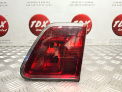 Toyota Avensis Saloon T27 2009-2011 Genuine Drivers Rear Inner Tailgate Light - photo 1 of 11