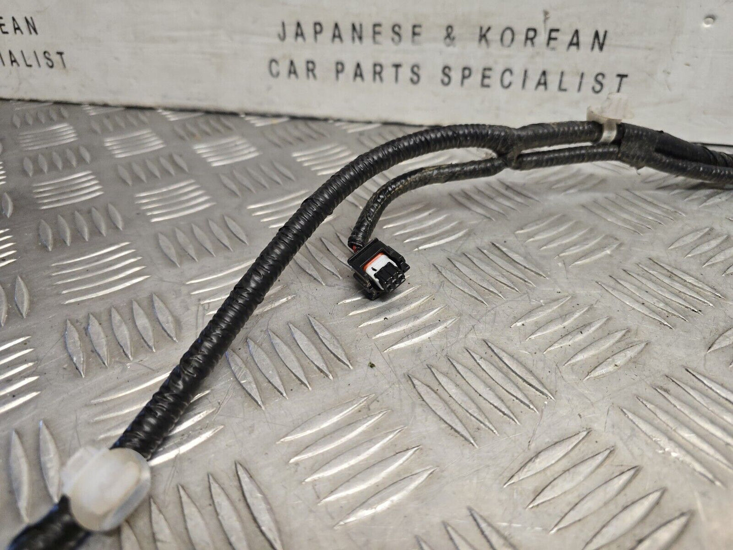 TOYOTA COROLLA MK12 2019-2024 GENUINE REAR BUMPER SENSOR WIRING LOOM 8216902070