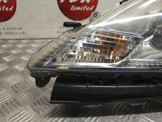 HONDA JAZZ IMPORT / FIT MK3 2009-2011 PASSENGERS FRONT XENON HEADLIGHT + BALLAST