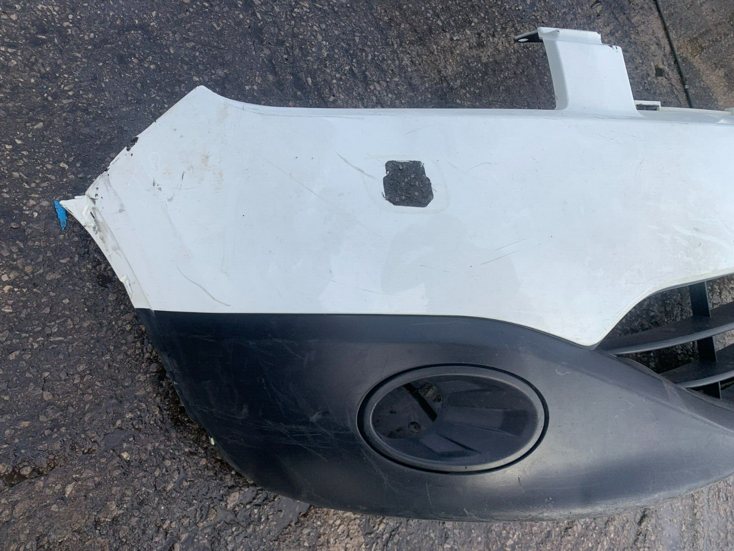 NISSAN QASHQAI J10 2010-2013 GENUINE FACELIFT FRONT BUMPER WHITE COLLECTION