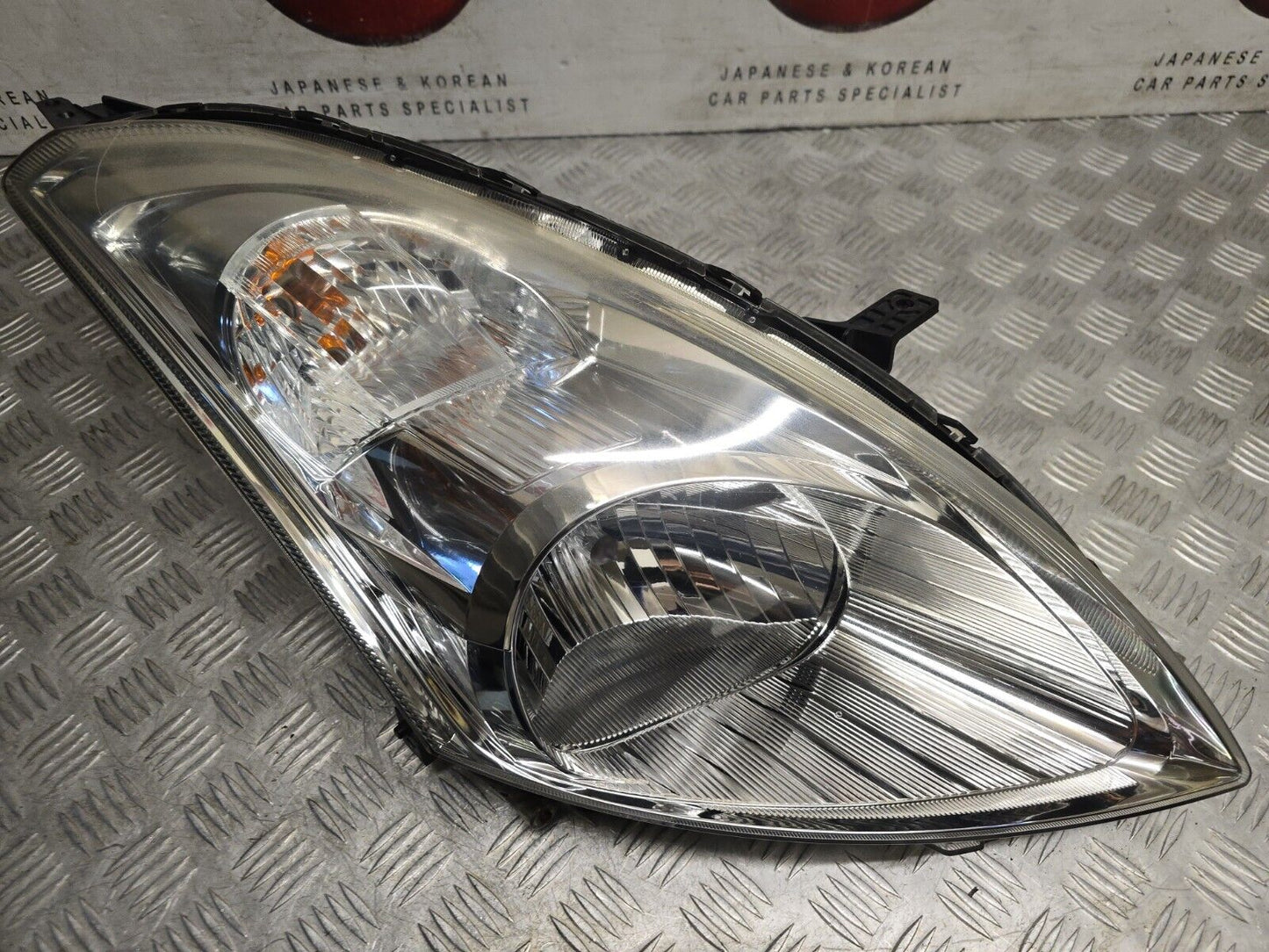 SUZUKI SWIFT MK3 2011-2016 GENUINE DRIVERS SIDE FRONT HALOGEN HEADLIGHT LAMP