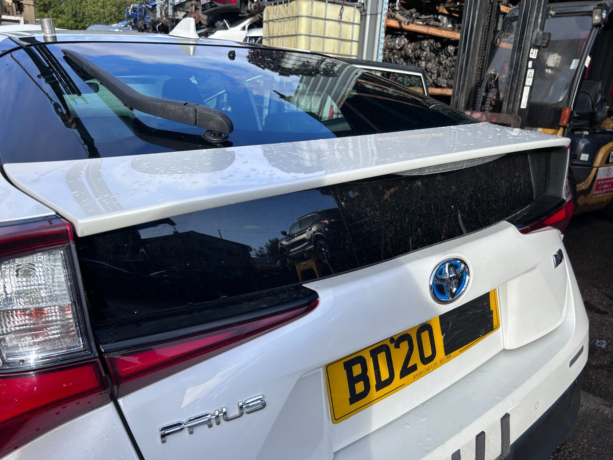 Toyota Prius Hybrid Facelift MK4 2019-2022 Genuine Tailgate Shell White (070) - photo 9 of 9