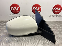 Suuzki Vitara MK4 2015-2019 Genuine Driver Side Heated Wing Mirror White 26U - photo 1 of 10