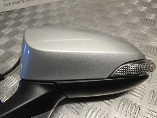 TOYOTA VERSO MK2 2012-2018 GENUINE PASSENGERS SIDE POWER FOLD MIRROR 1F7 SILVER