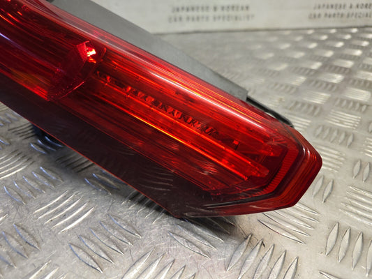 Honda Cr-V Mk4 2013-2018 Genuine Passengers Rear Upper Led Tailgate Light Lamp 2