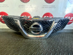Nissan Qashqai (J11) Pre-facelift 2014-2017 Genuine Front Top Camera Type Grille - photo 1 of 10