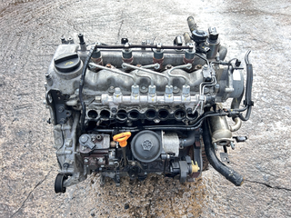 Hyundai i30 MK2 2012-2015 1.6 Diesel D4FB Genuine Engine with Injectors Euro 5 - photo 1 of 10