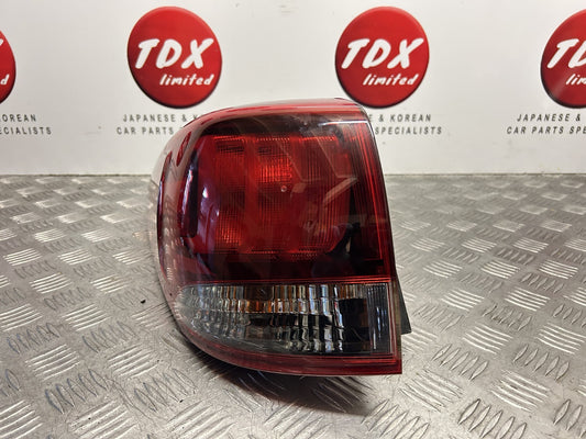 Kia Carens 2013-2018 Genuine Passenger Side Rear Outer Brake Light 2