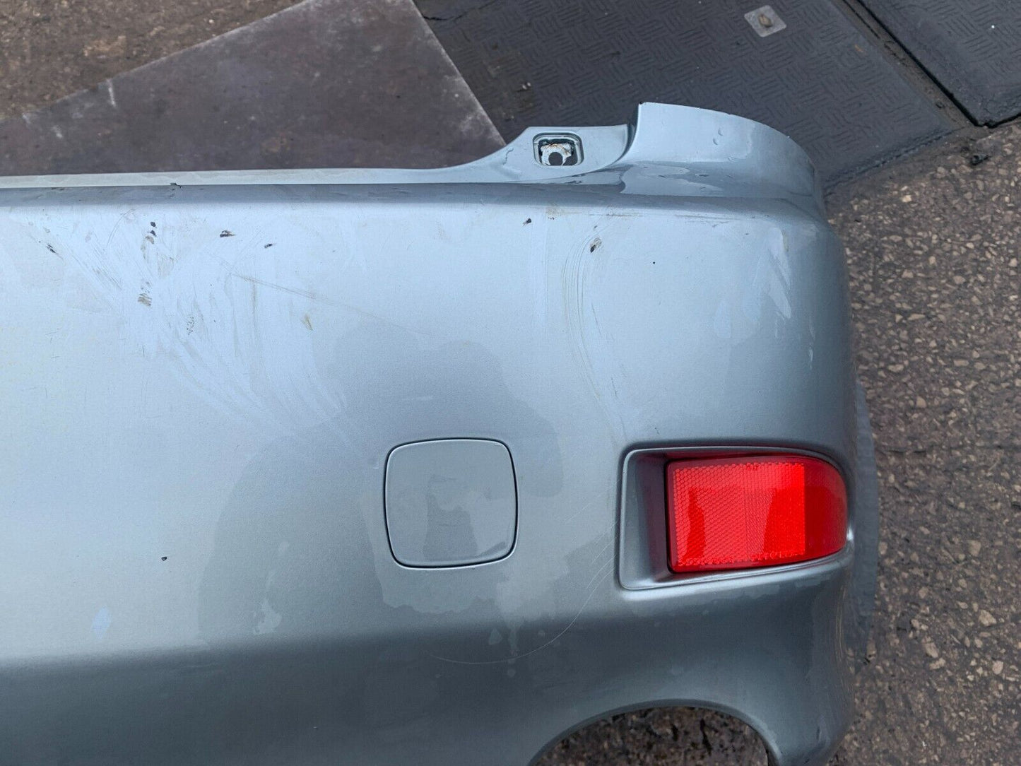 GENUINE LEXUS IS250 SAL 2005-2012 GENUINE REAR BUMPER 8RK BLUE MET COLLECTION