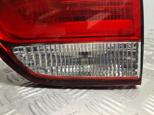 Kia Carens Mk3 2013-2019 Drivers Side Rear Inner Tailgate Light 92404-A4010 2