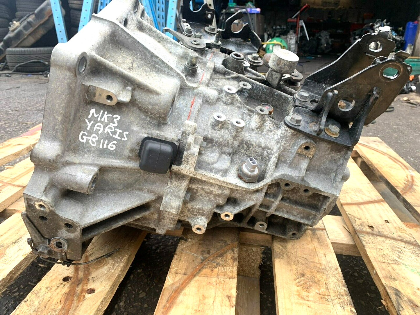 TOYOTA YARIS MK3 2011-2017 1.3 PETROL GENUINE 6 SPEED MANUAL GEARBOX 42K MILES