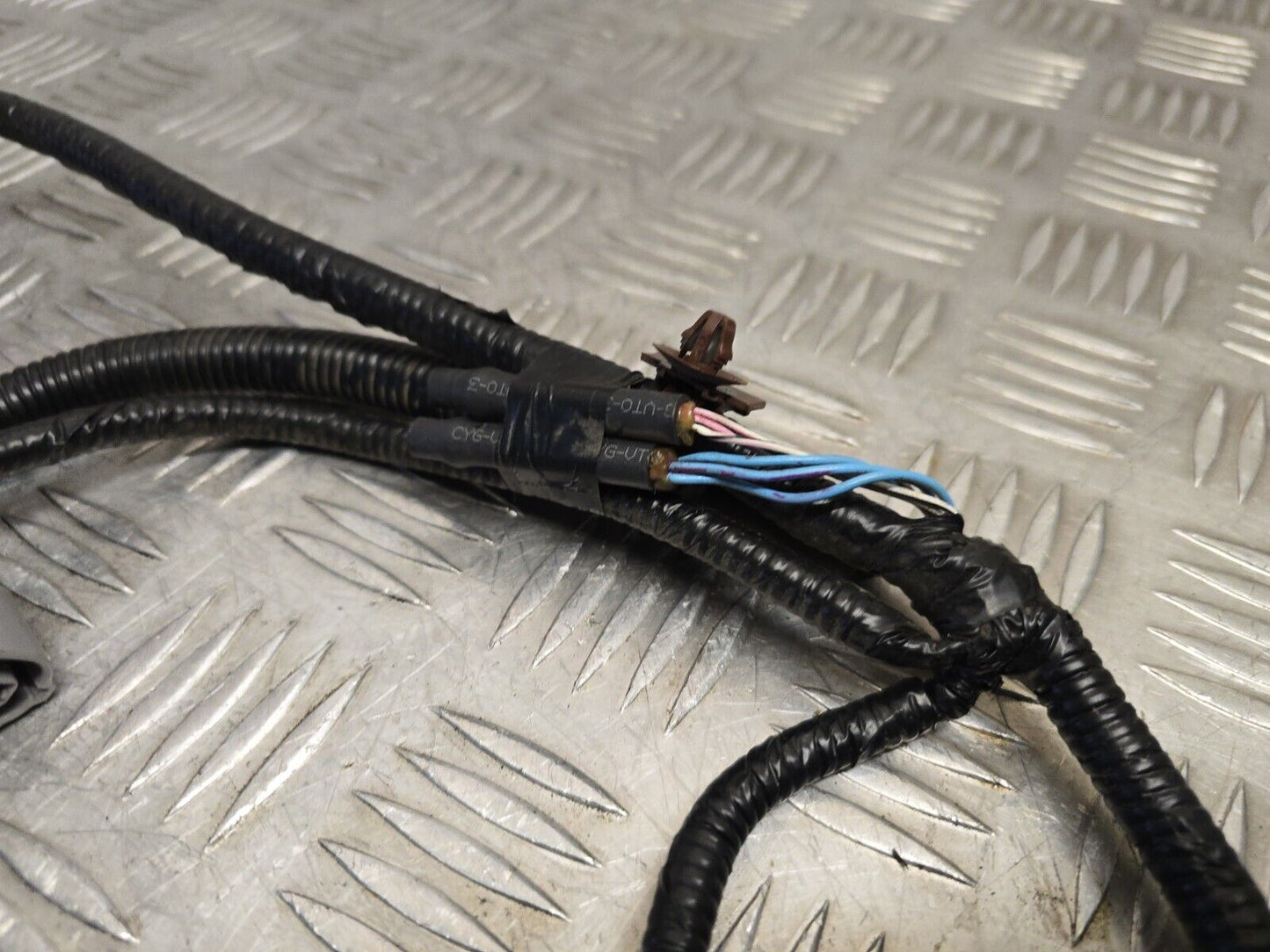 TOYOTA COROLLA MK12 2019-2024 GENUINE REAR BUMPER SENSOR WIRING LOOM 8216902070