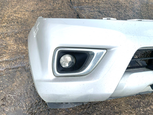 NISSAN NAVARA NP300 D23 2015-2019 GENUINE FRONT BUMPER KL0 GREY COLLECTION
