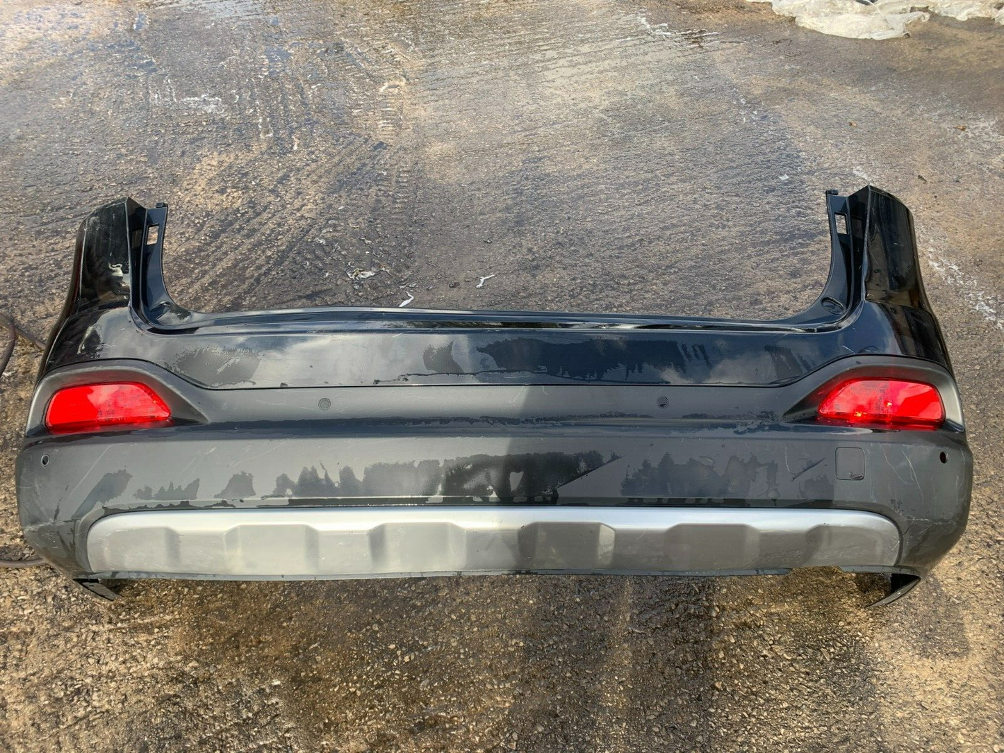 KIA SORENTO 2015-2017 GENUINE REAR BUMPER BLACK