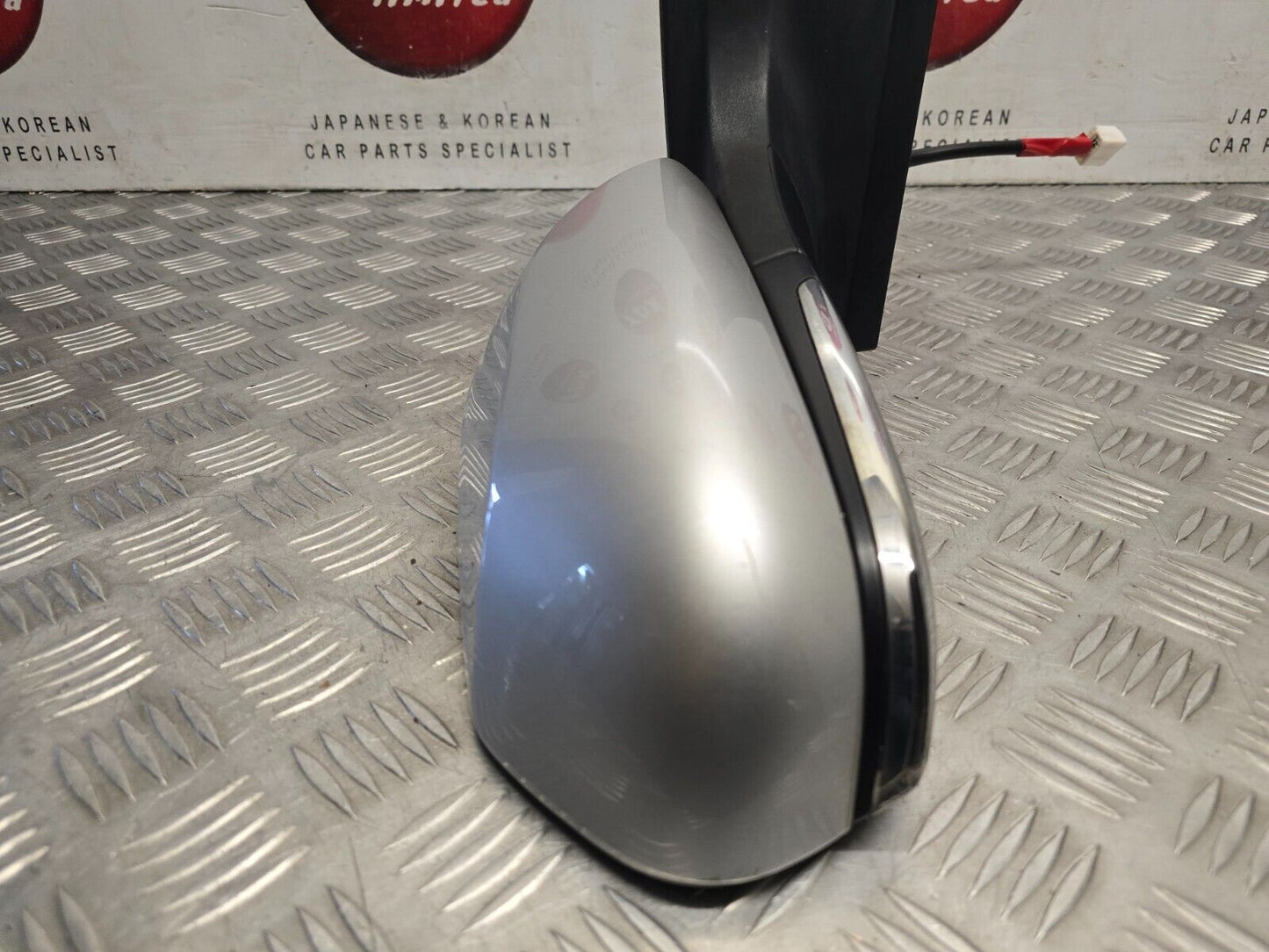 TOYOTA PRIUS MK4 2016-2021 GENUINE DRIVERS POWER FOLD BLIND SPOT WING MIRROR