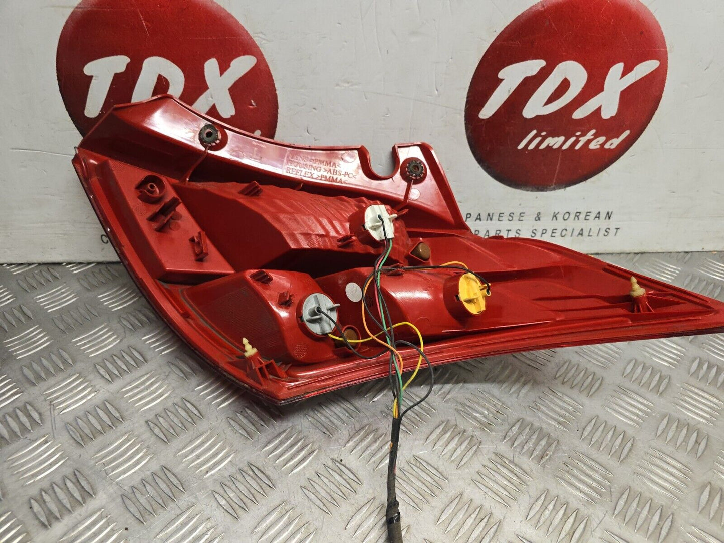 SUZUKI SWIFT 2010-2016 GENUINE PASSENGERS SIDE REAR OUTER BODY BRAKE LIGHT LAMP