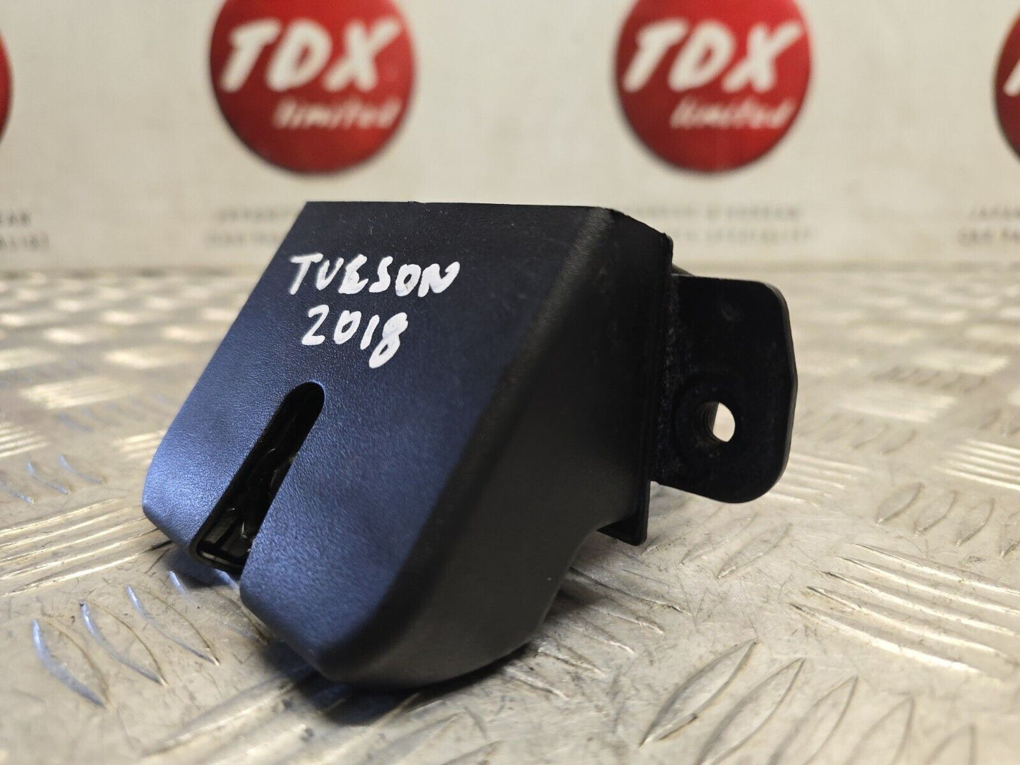 HYUNDAI TUCSON TL MK3 2015-2020 GENUINE REAR BOOT LOCK LATCH CATCH MECHANISM