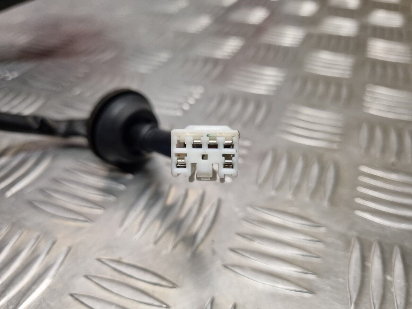 HYUNDAI I20 (PB) 2012-2014 FACELIFT GENUINE PASSENGERS REAR BODY LIGHT 92401-1J5