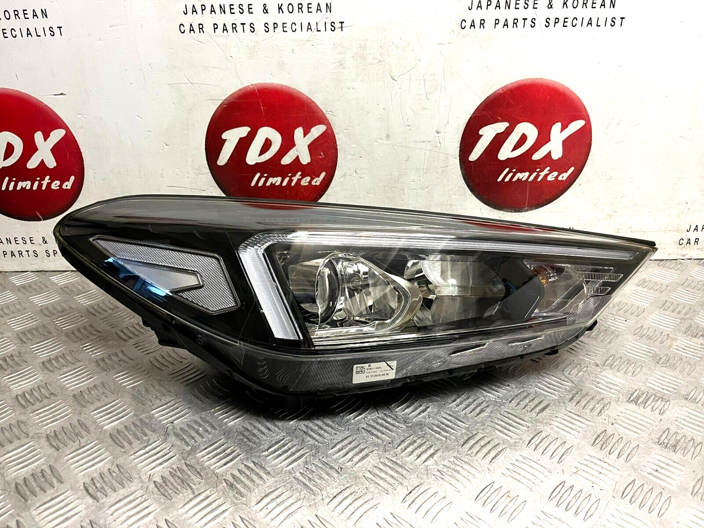HYUNDAI TUCSON (TL/TLE) MK2 2018-2021 GENUINE DRIVER SIDE HEADLIGHT D7921-21A40