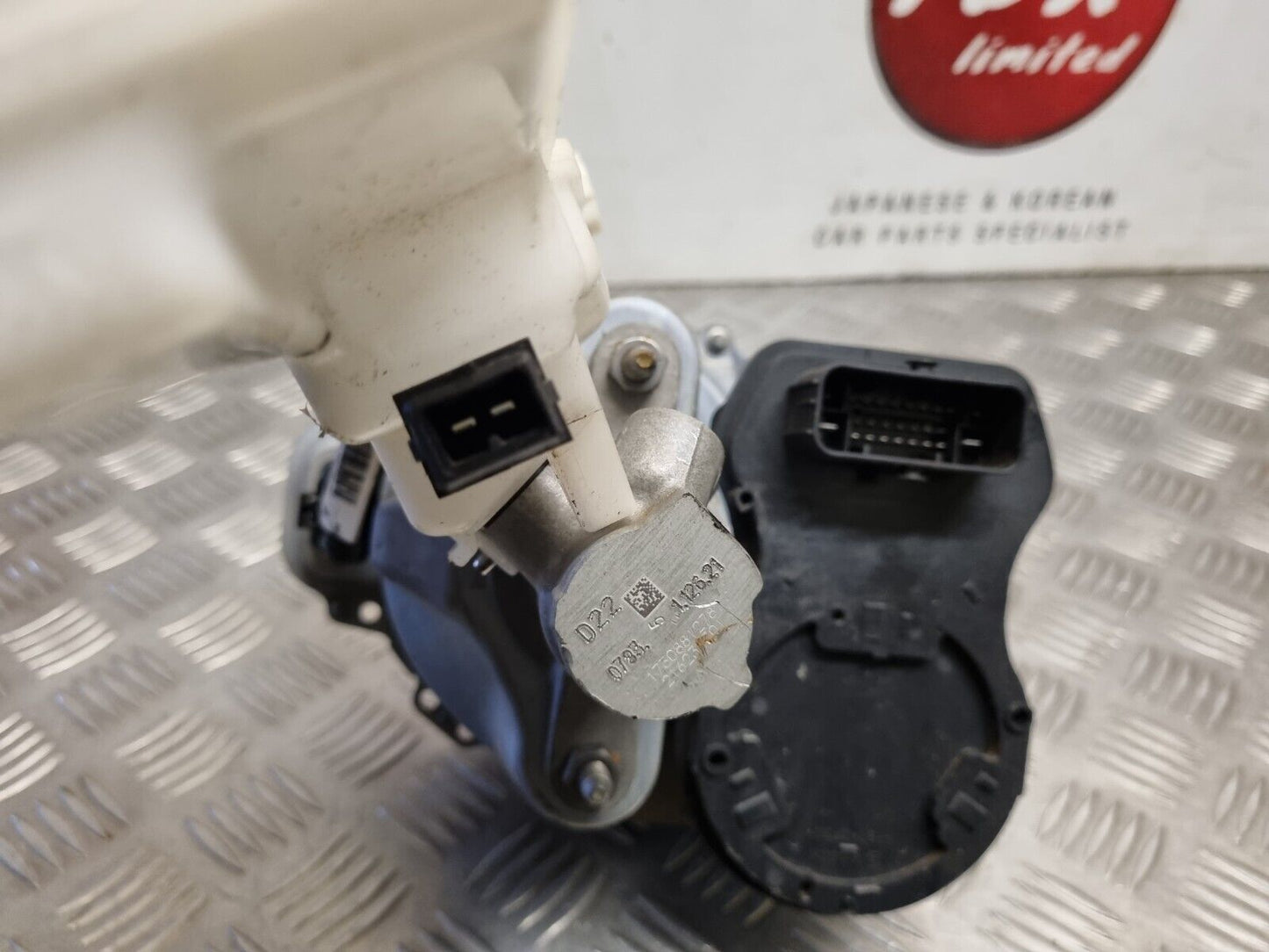 TOYOTA YARIS 2020-2024 MK4 1.5 HYBRID GENUINE BRAKE SERVO BOOSTER 47210-K0020