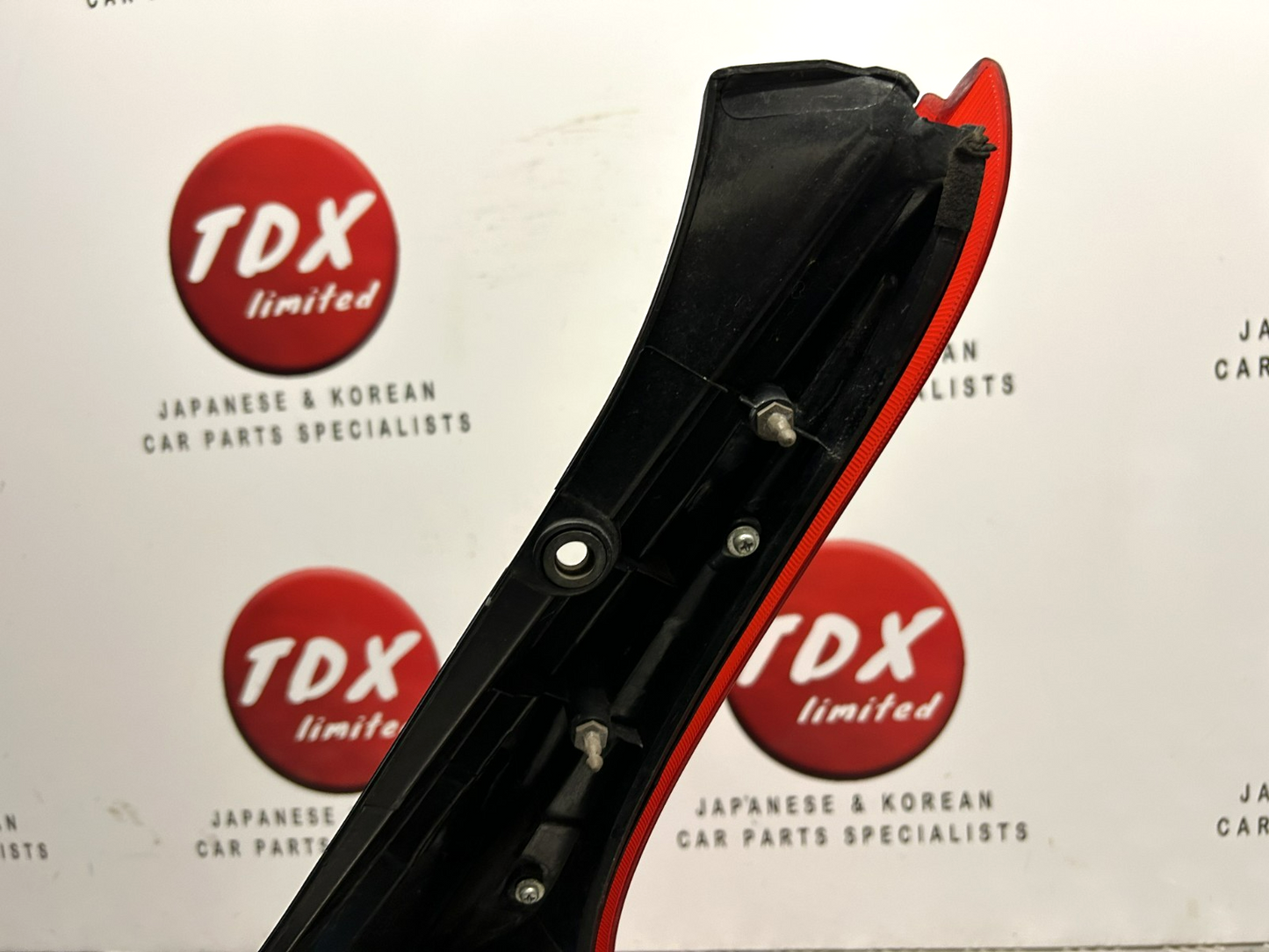 NISSAN JUKE (F15) 2010-2014 PRE-FACELIFT PASSENGER SIDE REAR OUTER BRAKE LIGHT