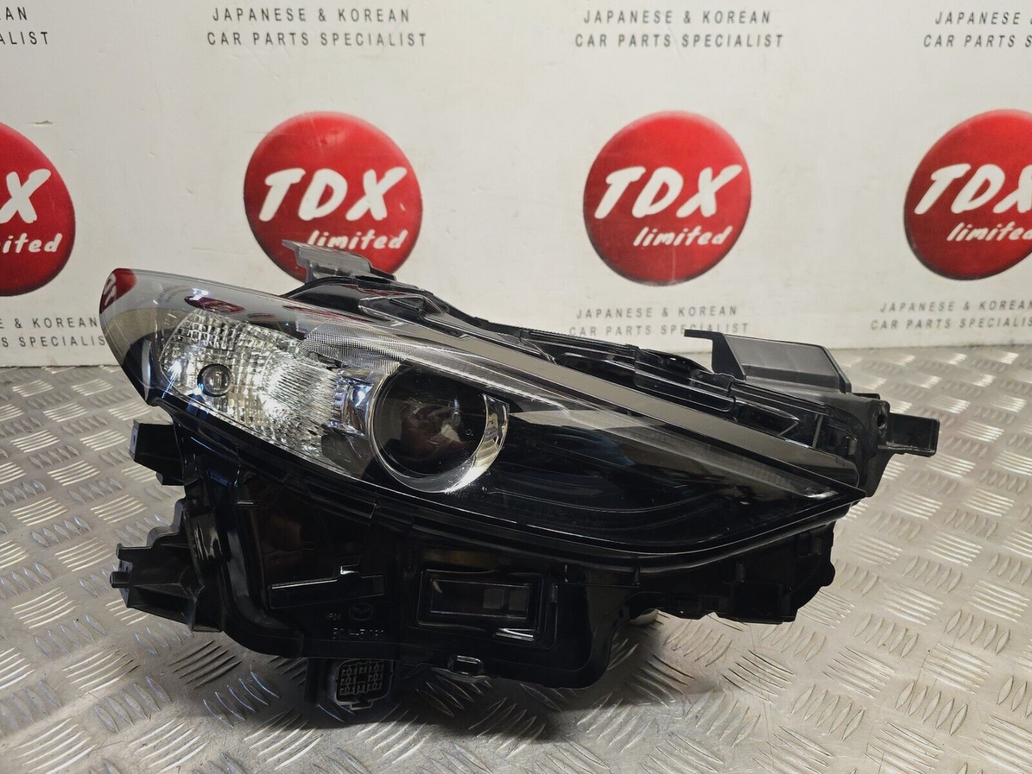 MAZDA 3 (BP) MK4 2019-2023 GENUINE DRIVERS SIDE HALOGEN LED HEADLIGHT BCJH-51030