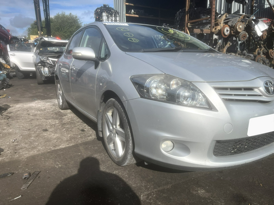 2010 Toyota Auris T Spirit Mk1 E150 1.6 Petrol 6 Speed Manual Vehicle For Breaking And Parts 2