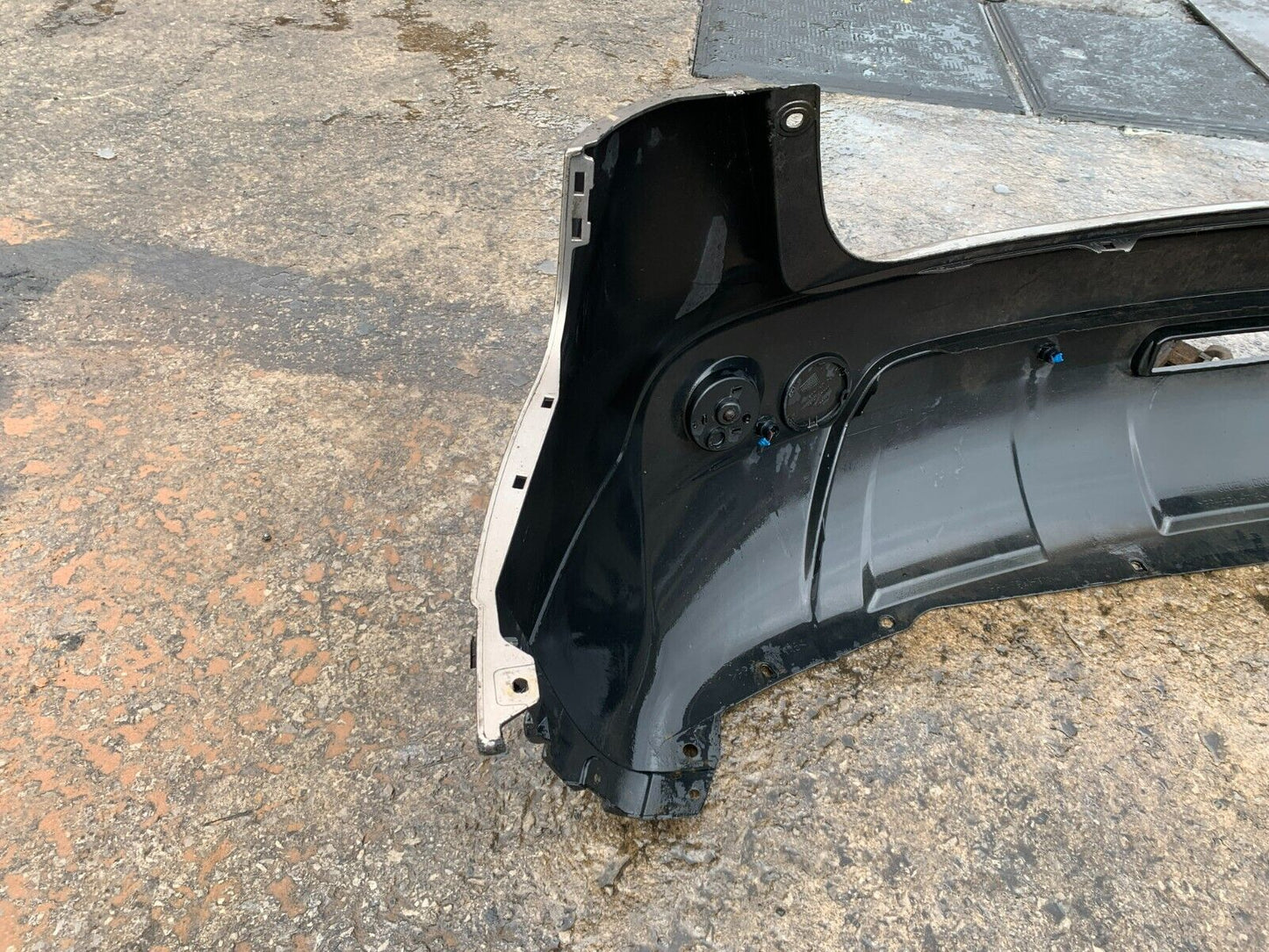NISSAN QASHQAI J1O 2010-2013 GENUINE FACELIFT REAR BUMPER BEIGE COLLECTION