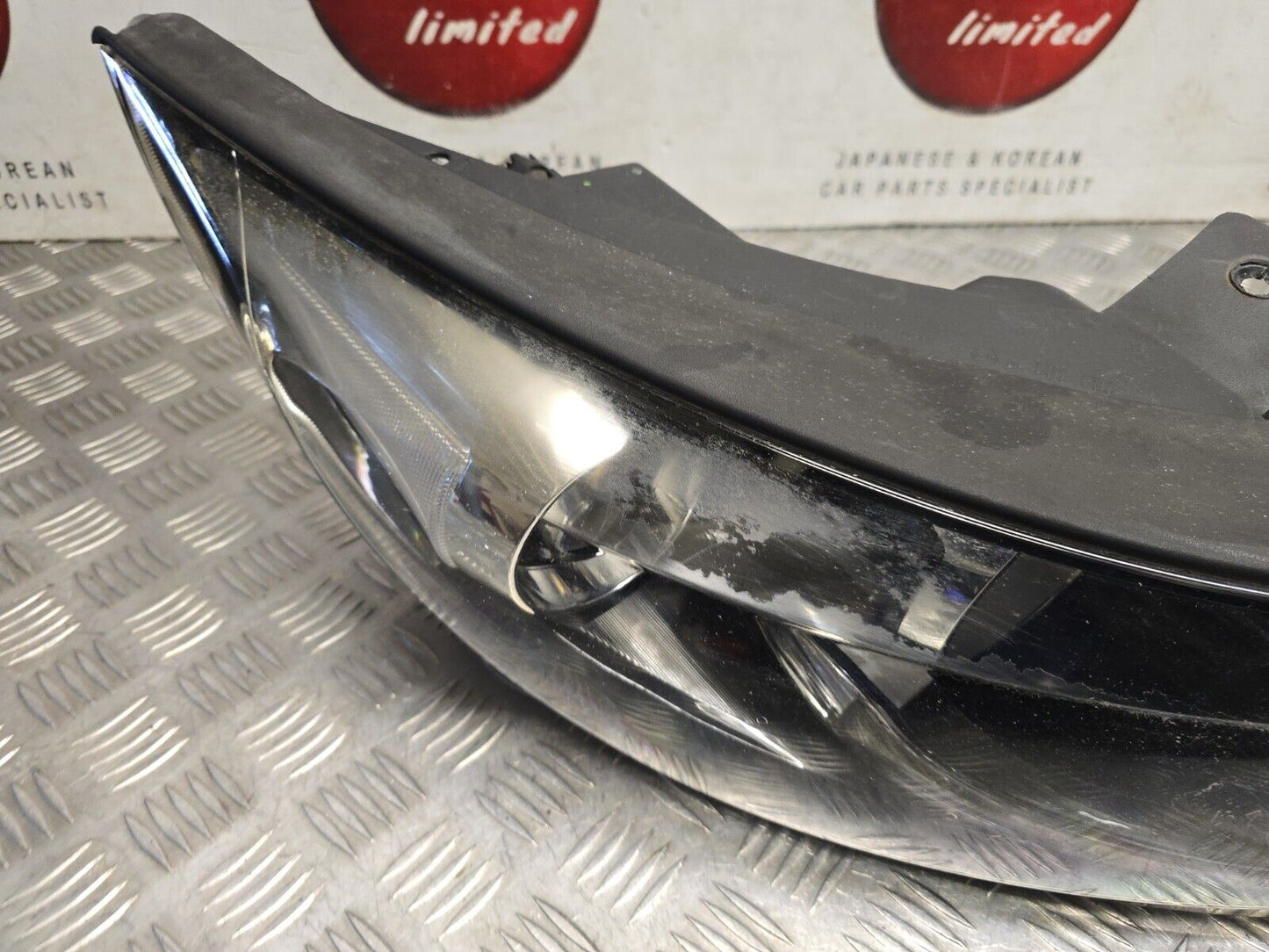 KIA SPORTAGE MK3 2010-2015 GENUINE DRIVERS FRONT HALOGEN LED HEADLIGHT 92102-3W