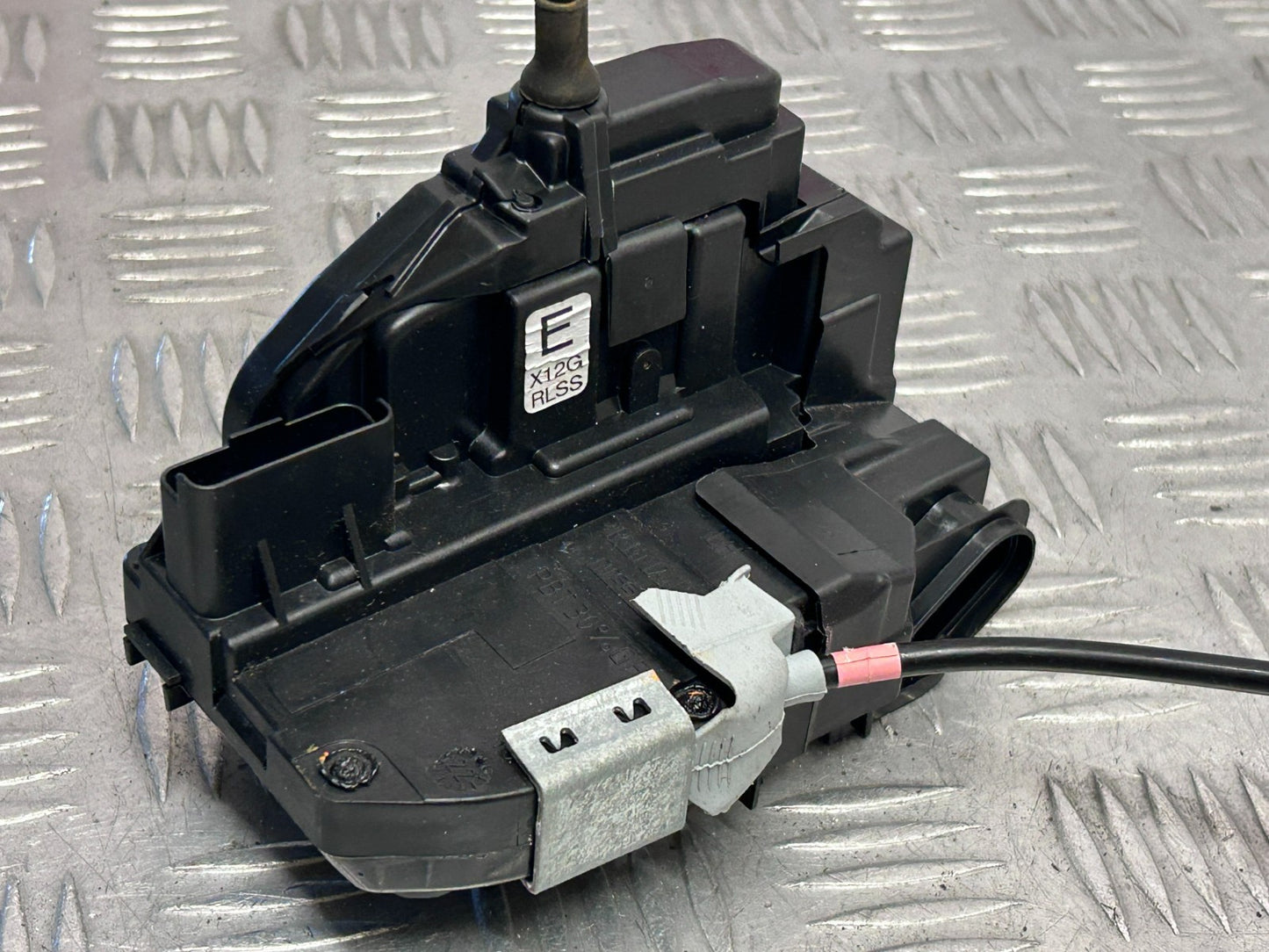 47541483