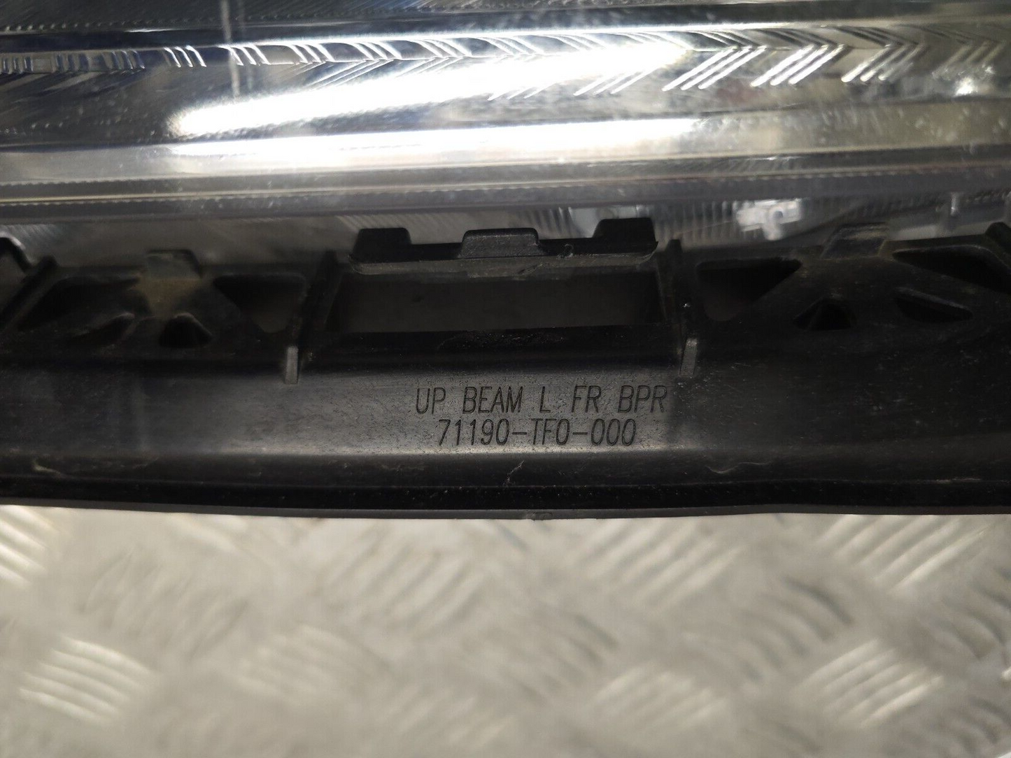 HONDA JAZZ IMPORT / FIT MK3 2009-2011 PASSENGERS FRONT XENON HEADLIGHT + BALLAST