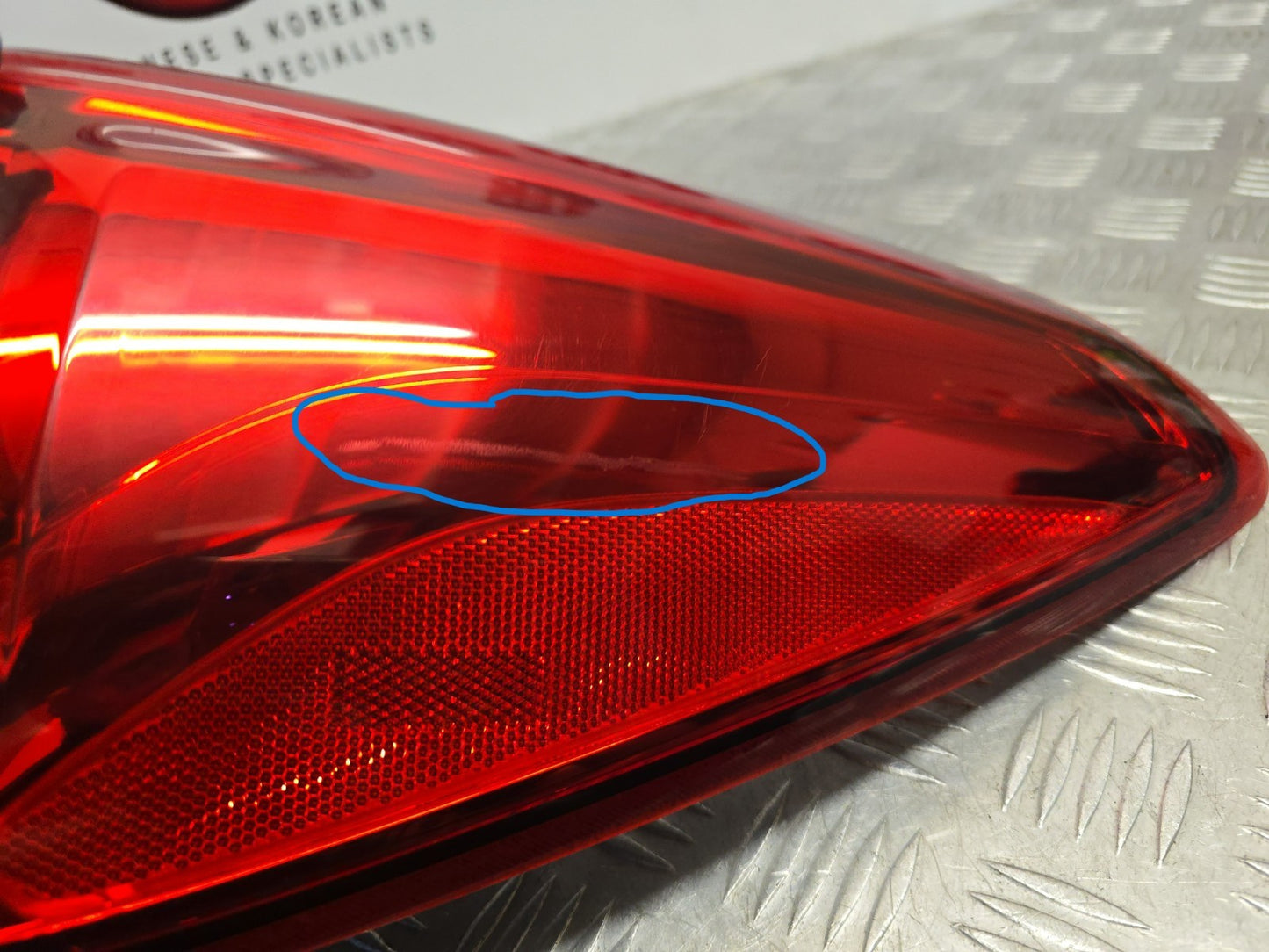 Kia Carens (Rp) 2013-2016 Genuine Driver Side Rear Outer Brake Light 92402-A4010 11