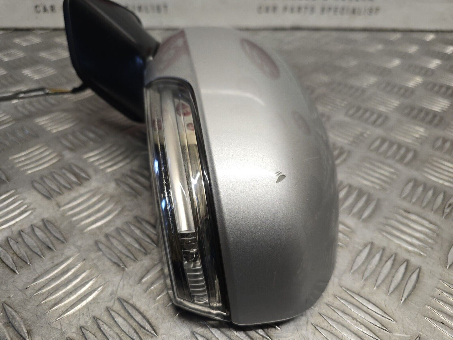 TOYOTA PRIUS MK3 2009-2015 GENUINE PASSENGERS SIDE POWER FOLD MIRROR 1F7 SILVER