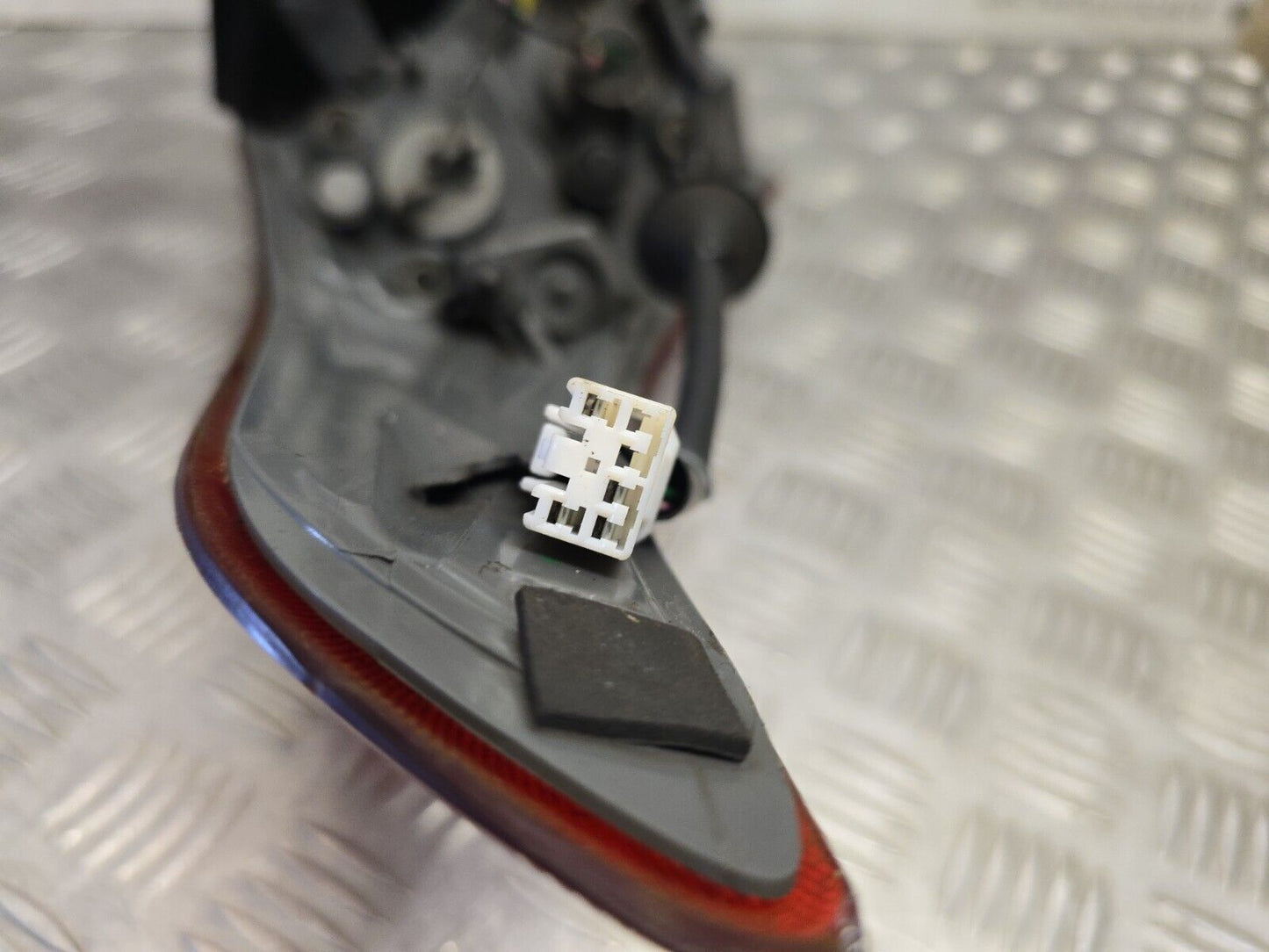 HYUNDAI I30 MK2 2012-2017 HATCHBACK GENUINE DRIVERS SIDE REAR BODY BRAKE LIGHT