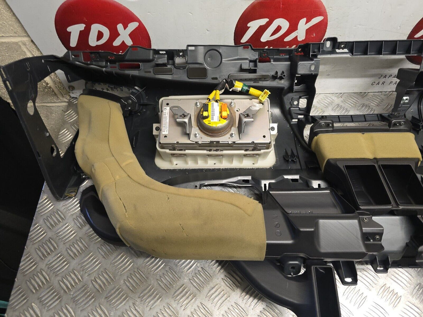 TOYOTA PRIUS MK4 2016-2021 DASHBOARD DRIVERS KNEE SEAT BELT MODULE AIRBAG KIT