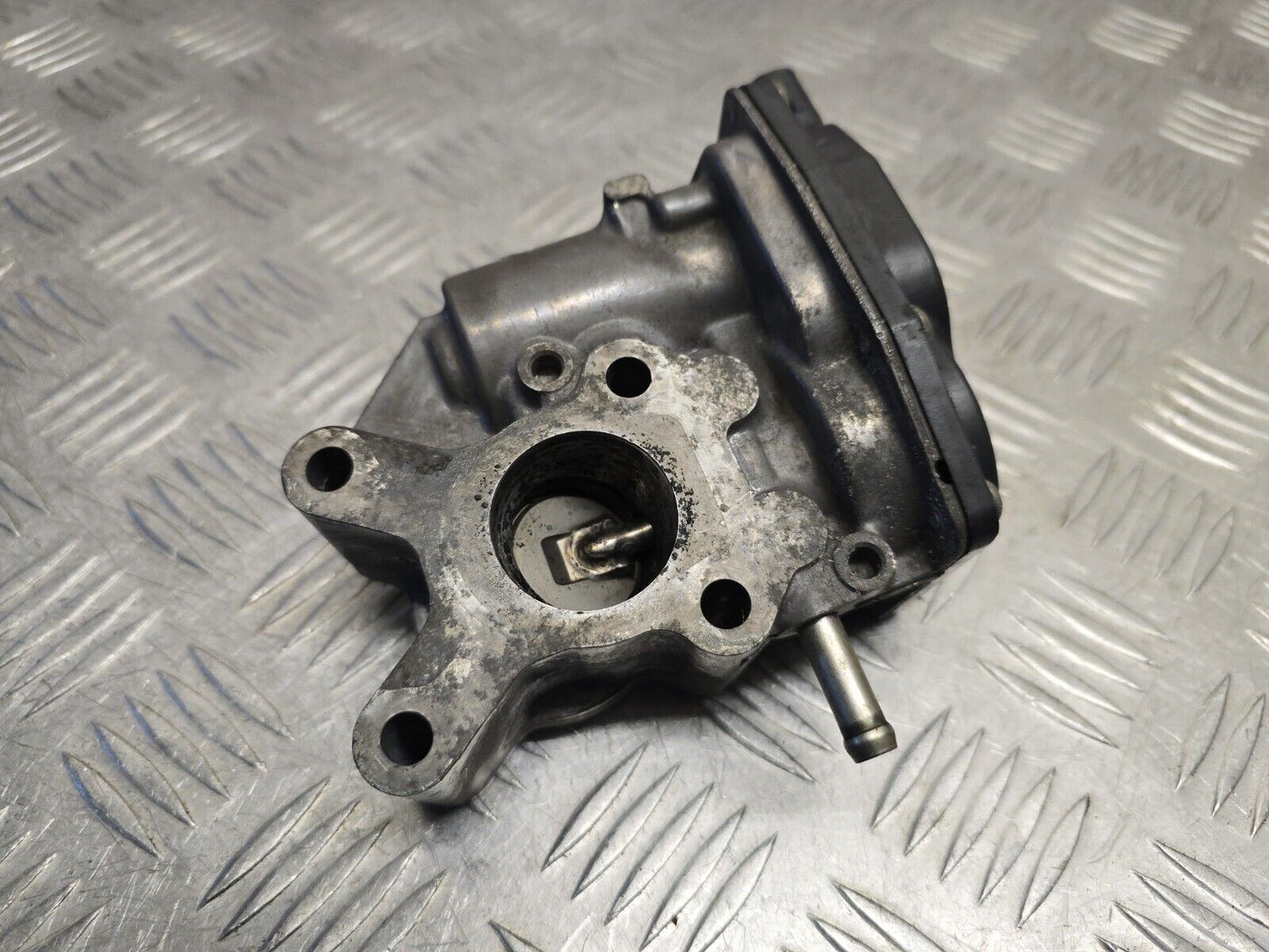 MAZDA 6 GJ MK3 2013-2018 2.2 DIESEL GENUINE EGR VALVE SH01-20300