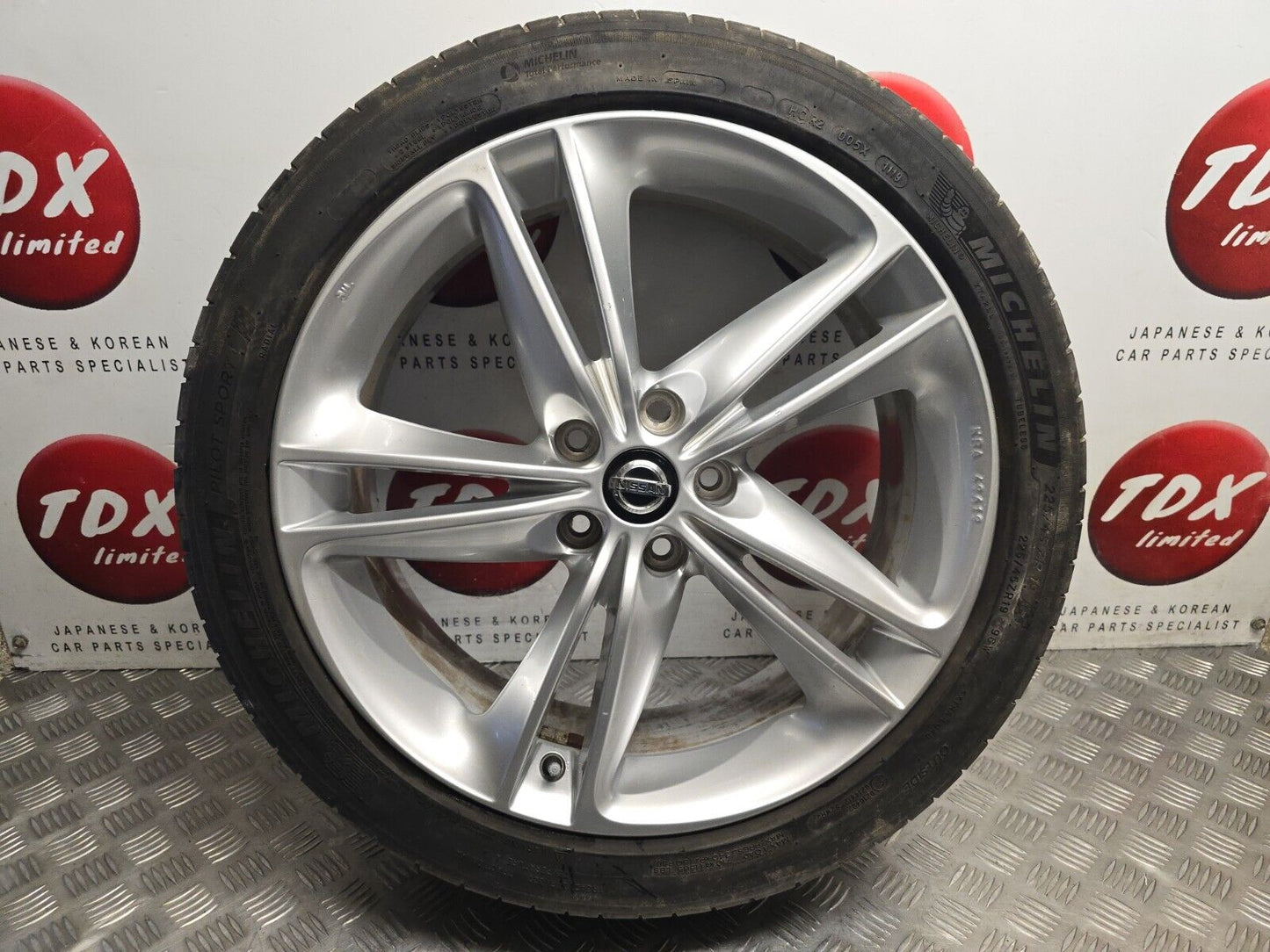 NISSAN QASHQAI J11 19" 2014-2021 GENUINE ALLOY WHEEL 5MM 225/45/19 KE409-4C400