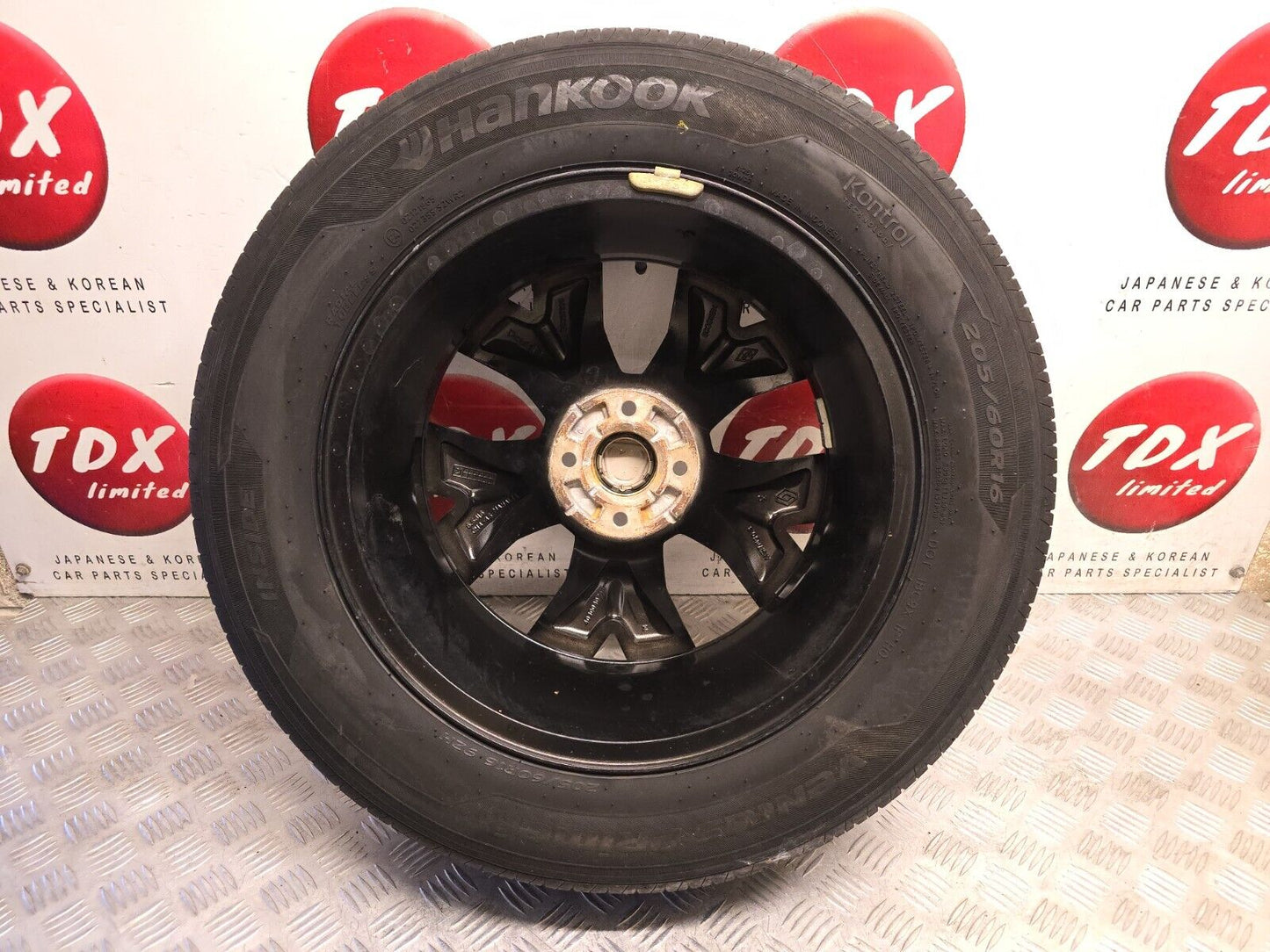 Dacia Sandero Mk3 2021-2024 16" Diamond Cut Alloy Wheel 6Mm 205/60/16 403004026R 12