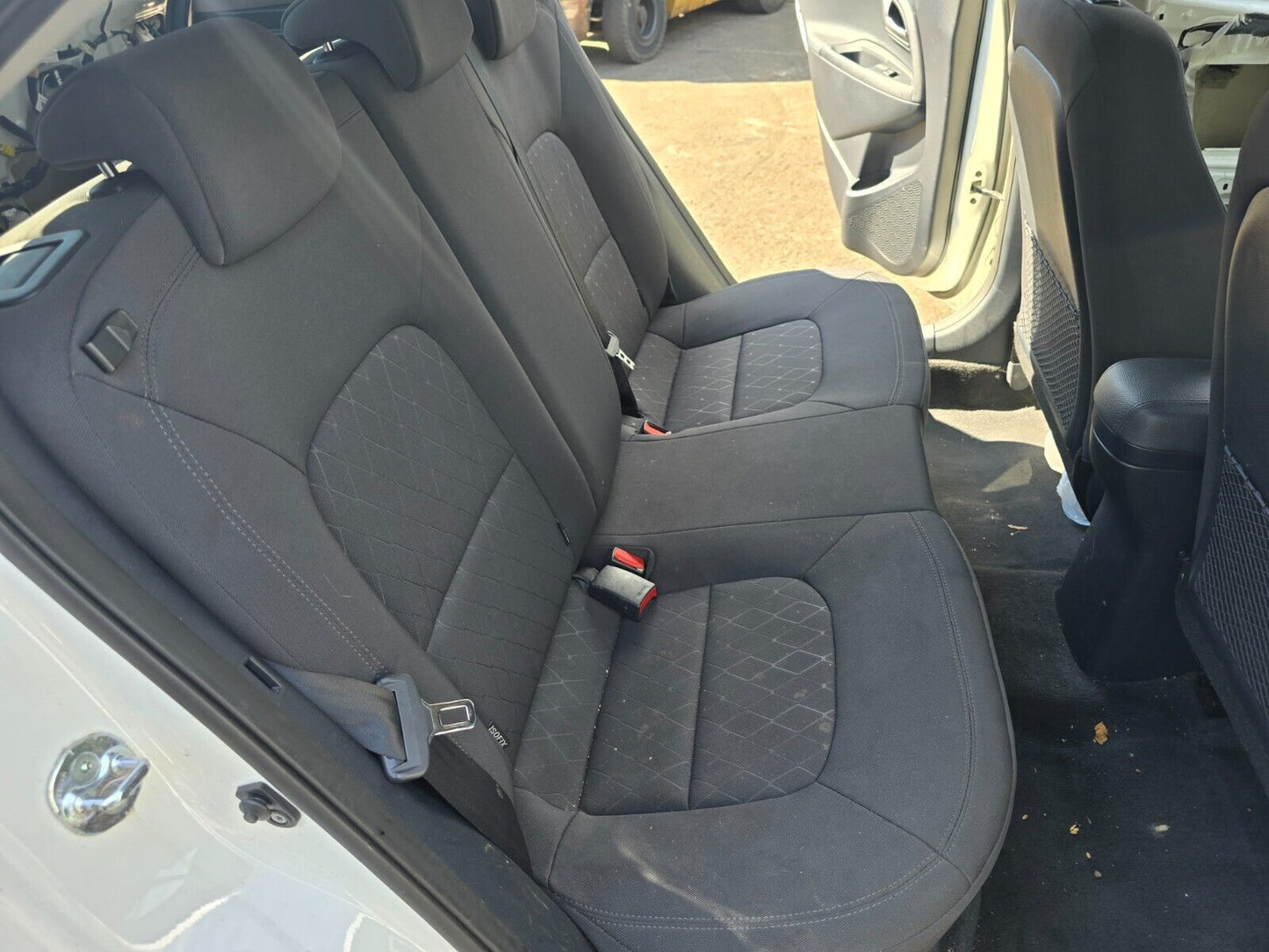 2015 Kia Rio Mk3 Ub 1.1 Crdi Diesel 6 Speed Manual For Parts Spares 13