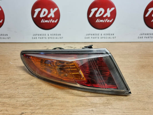 Honda Civic Mk8 2005-2009 Pre-Facelift Passengers Side Rear Outer Body Light 2