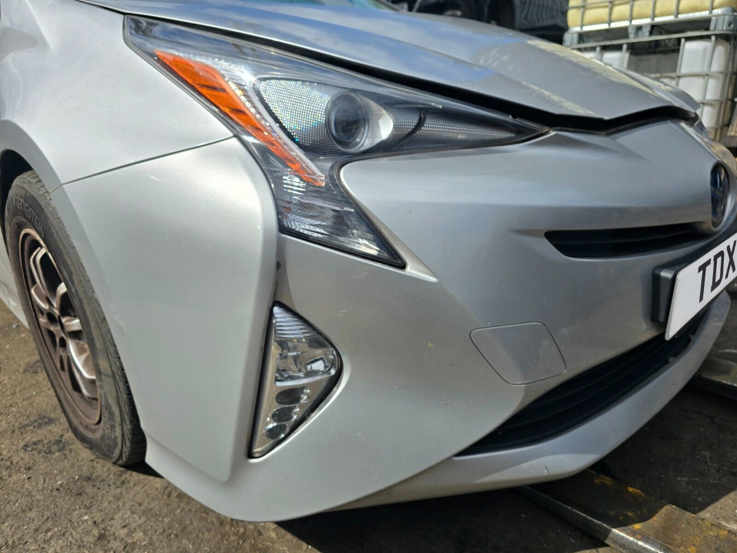 TOYOTA PRIUS MK4 2016-2018 1.8 HYBRID CVT AUTO COMPLETE FRONT END FOG LIGHT TYPE