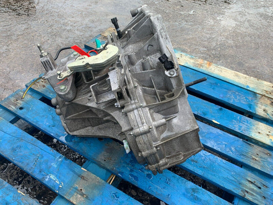 NISSAN JUKE DIG-T F15 2014-2019 GENUINE 1.2 PETROL 6 SPEED MANUAL GEARBOX 54,265