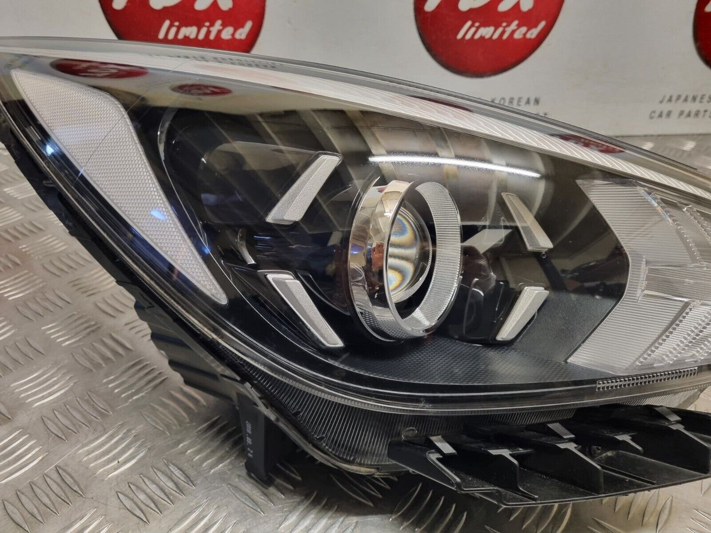 KIA NIRO (DE) 2019-2022 GENUINE DRIVER SIDE FRONT HALOGEN HEADLIGHT 92102-G5