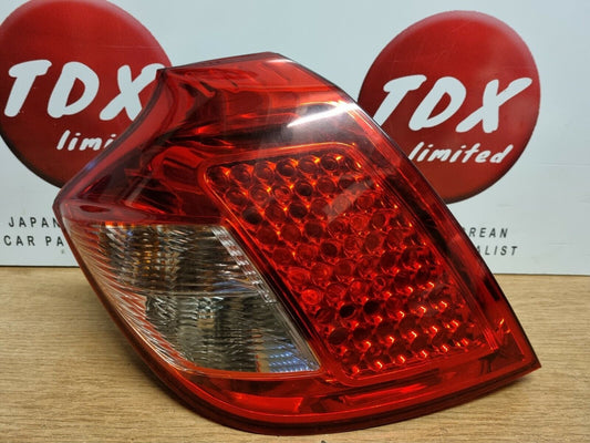 KIA CEED MK1 FACELIFT GENUINE PASSENGERS SIDE REAR OUTER TAIL LIGHT 2010-2012