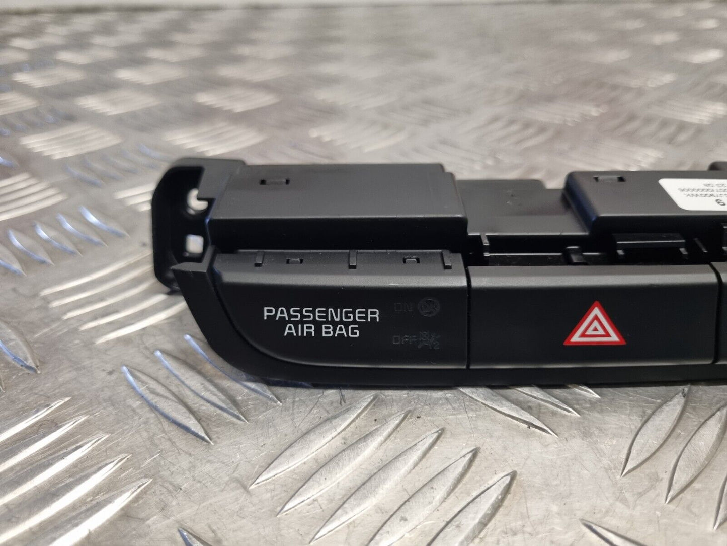 KIA XCEED (CD) 2019-2022 GENUINE HAZARD SWITCH PANEL 93600J7900WK