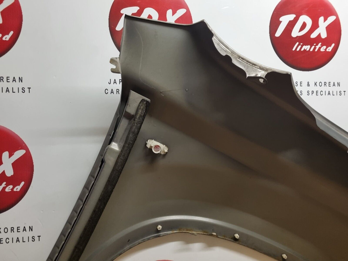 NISSAN X-TRAIL T31 2007-2013 MK2 NSF GENUINE PASSENGERS SIDE FRONT WING SILVER